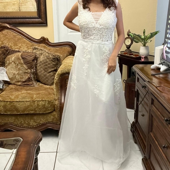 Wedding dress